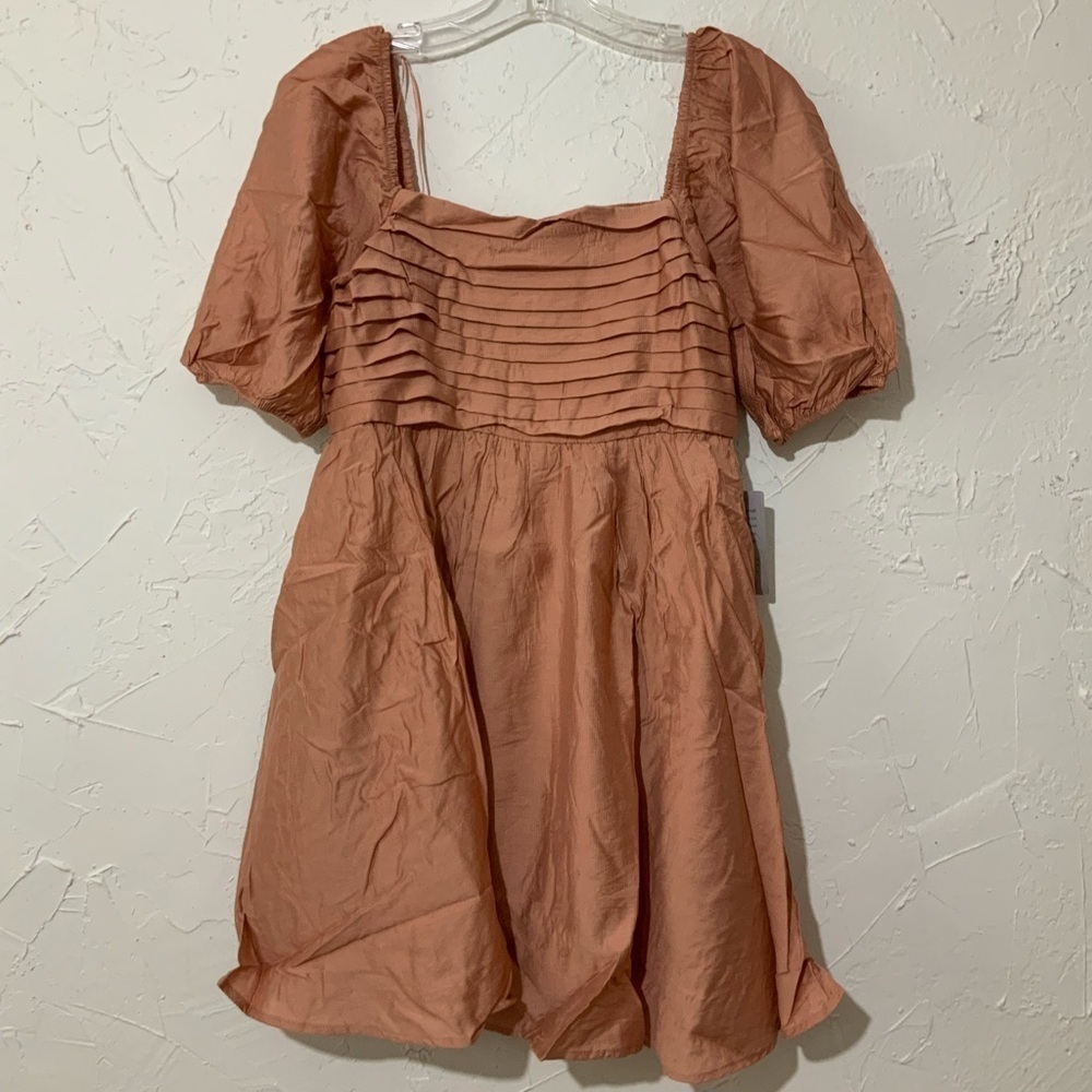 NWT Blu Pepper Peachy Brown Puff Sleeve Pleated Bodice Mini Dress Sz Large - Picture 2 of 9